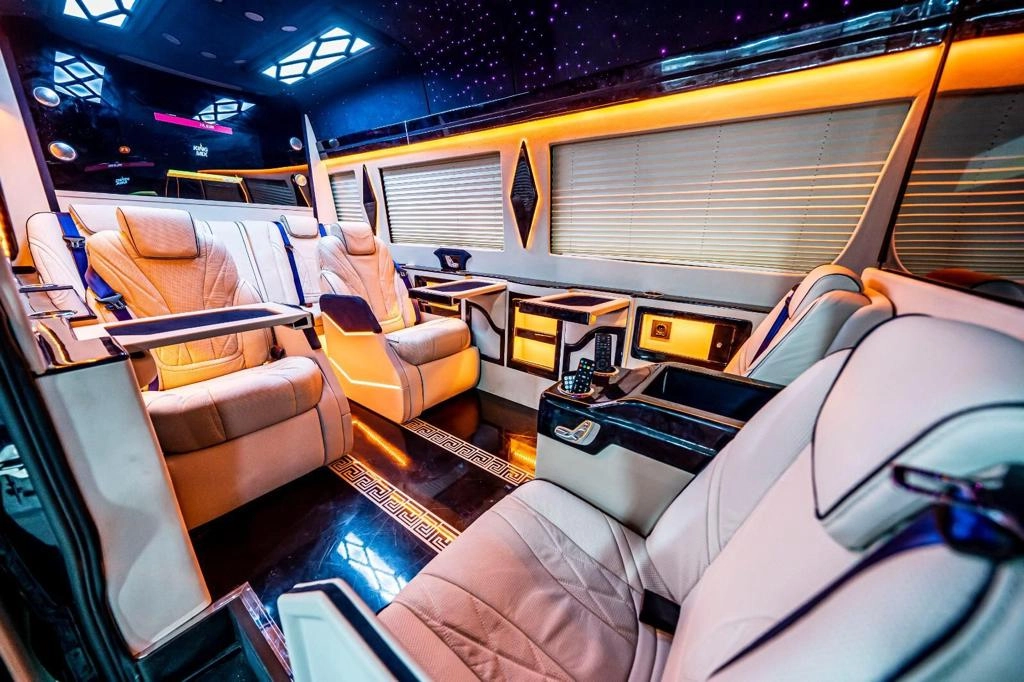 VipCar VIP Mercedes Sprinter minibüs – İstanbul