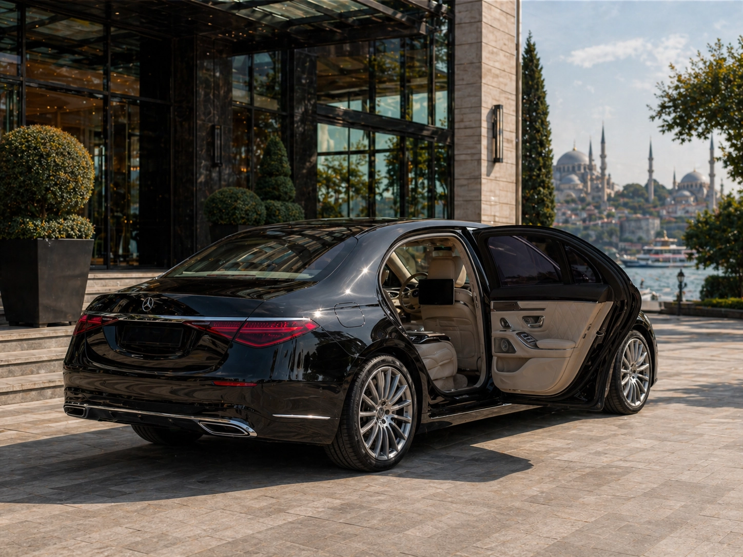 İstanbul şoförlü Mercedes S-Class VIP araç kiralama – VipCar Rentals